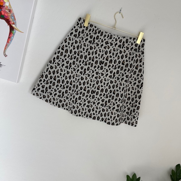 LOFT Cheetah Print A-Line Skirt Size Medium NWT - Picture 2 of 5